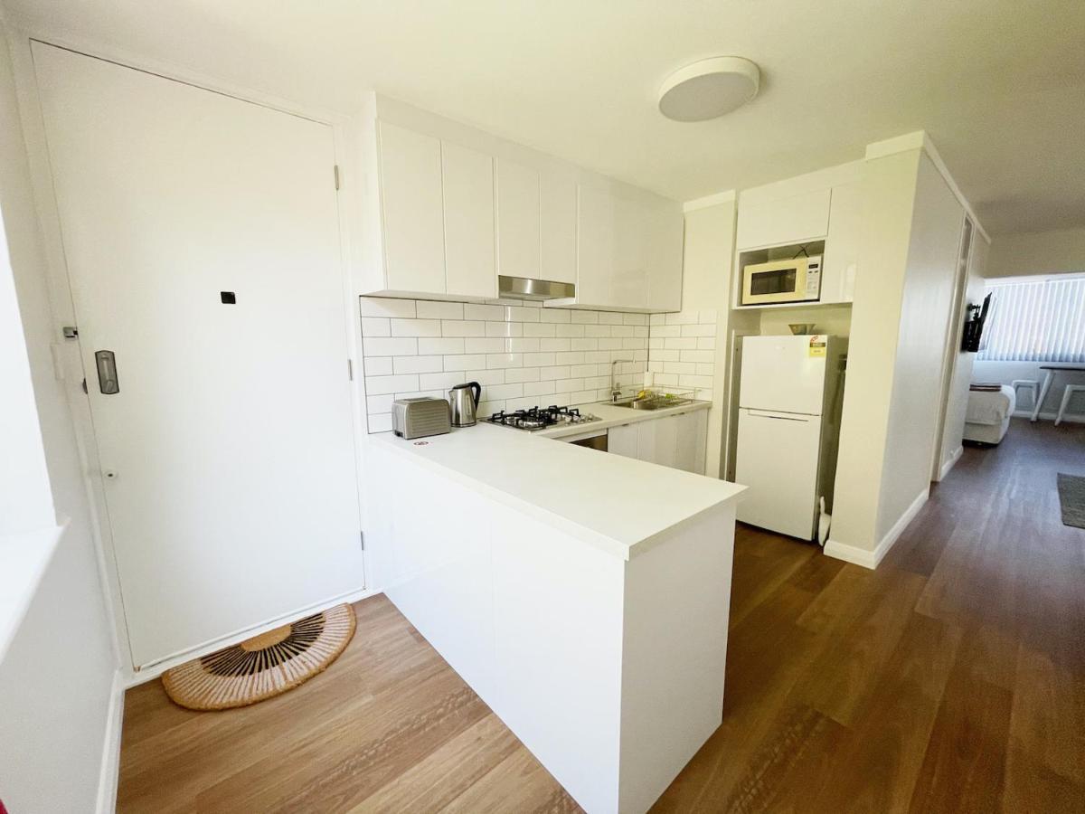 Studio 101 - First Floor Fremantle Studio Apartment מראה חיצוני תמונה