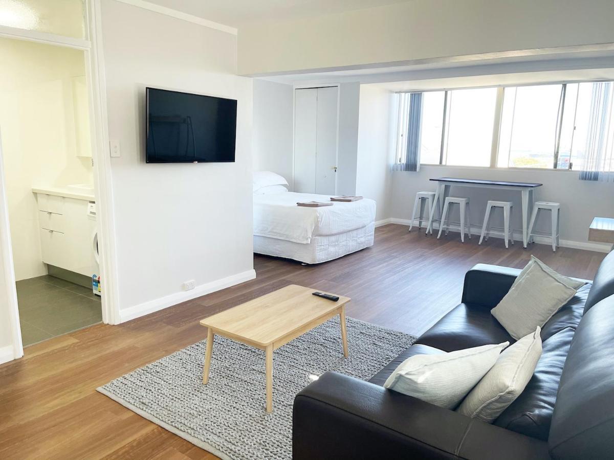 Studio 101 - First Floor Fremantle Studio Apartment מראה חיצוני תמונה
