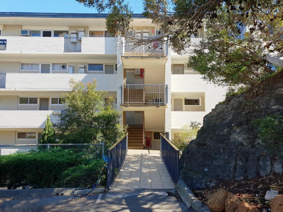 Studio 101 - First Floor Fremantle Studio Apartment מראה חיצוני תמונה